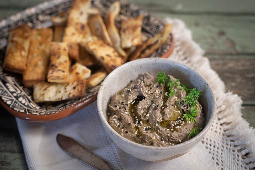 Valley Bar & Bottle Black Garbanzo Hummus - Rancho Gordo